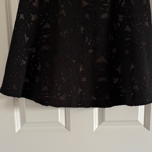Ann Taylor Black Lace Flounce Skirt Size 8 - Picture 5 of 8